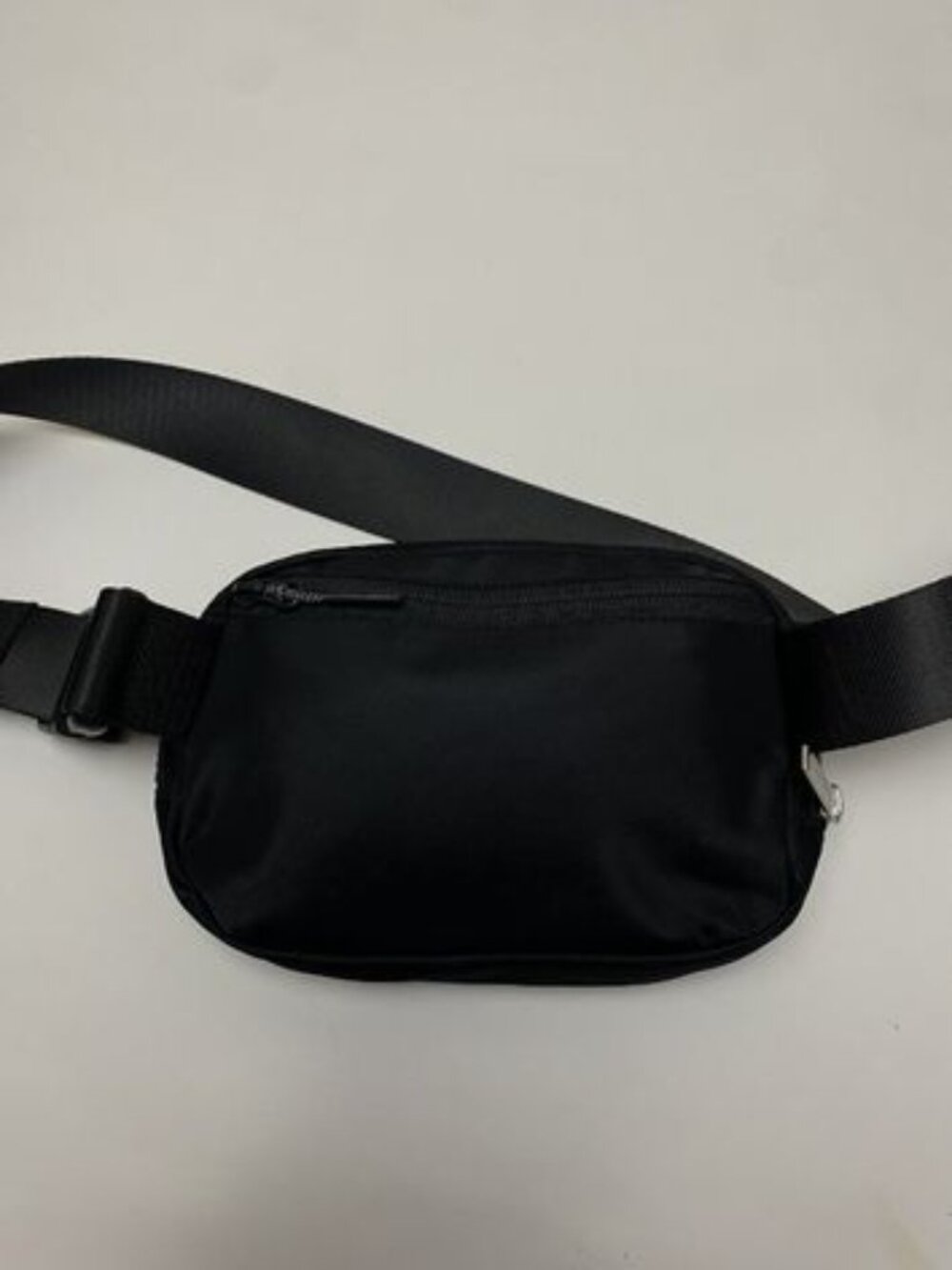 Lululemon Black Everywhere Belt Bag - Picture 2 of 7